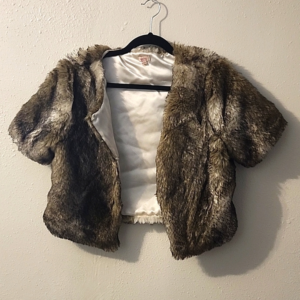 Fur Jacket Half Sleeves